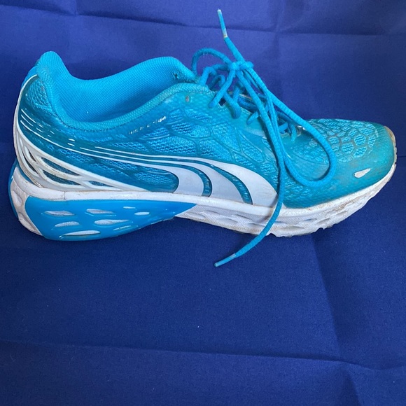 Puma Runners - Picture 2 of 12